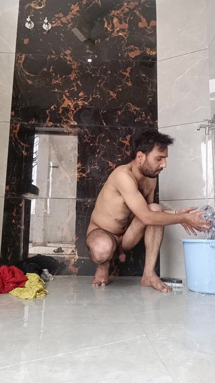 Rajasthani-old-lover: Дезі молодий хлопець насолоджується миттям нижньої білизни вітчима та насолоджується маслянкою