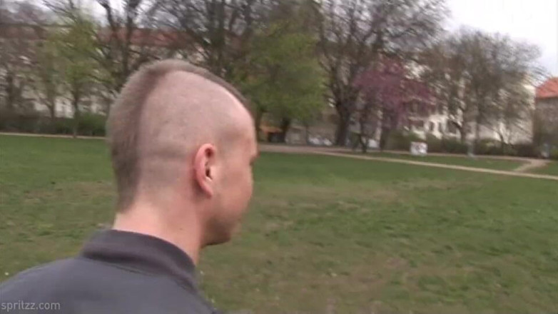 Spritzz: Il ragazzo punk ben