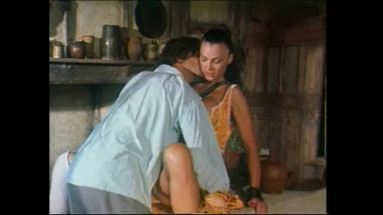 Vintage megastore: Gelukkige boer neukt behoeftige brunette