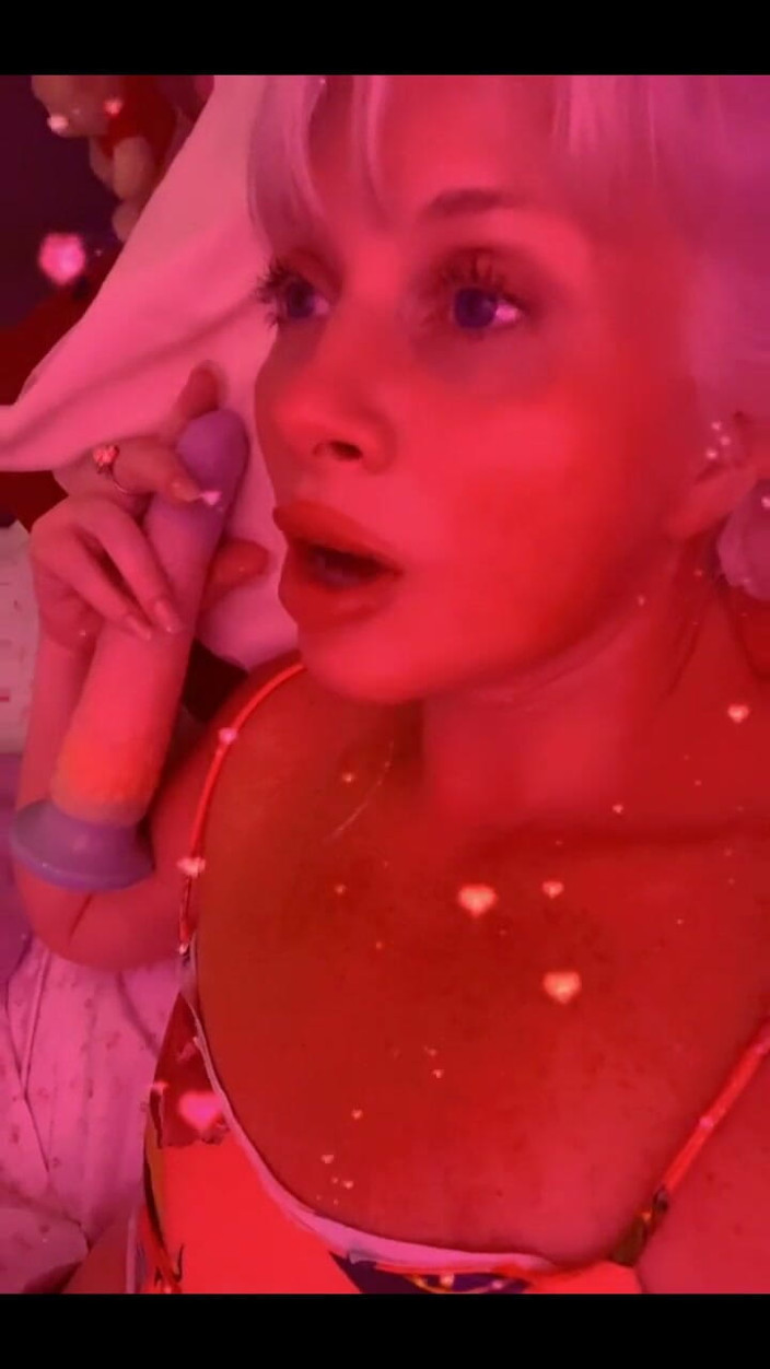 PaintedRose: Siapa yang di atas?