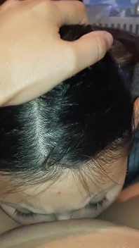 Mi novia se masturba con un vibrador