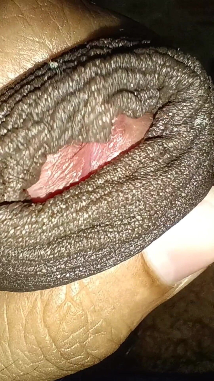 Tommhot: 男人在他的床上自慰