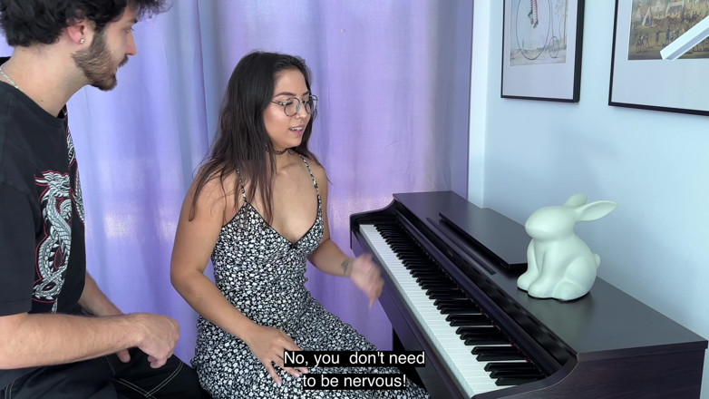 Itsxlilix: I Fucked My Friend's Piano Teacher and I Loved It!