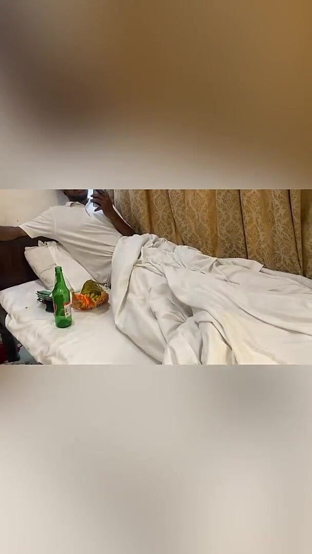 Pinkididi: Romantic Sex in a Hotel While Her Husband Is Away