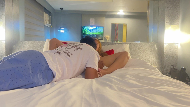 Chloe Salvador: Soție filipineză infidelă, am făcut o întâlnire pe Tinder și am avut...