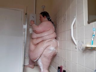 SSBBW Lady Brads: SSBBW Lady Brads shower &amp; belly jiggles