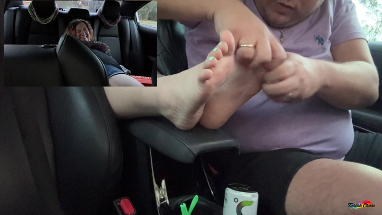 Ticklish Chicks: Snyft: Heather Tickles