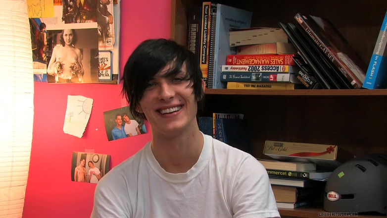 Beddable Boys: Sexy Twink Aidan Chase Gives an Interview