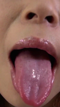 Awek Asia memberikan blowjob sudut pandangan pertama yang sengit dan hisap puting di jav lucah tanpa ditapis