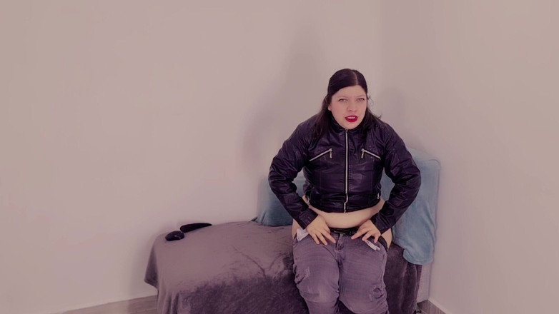 Alice H: Buttcrack Visiting a Friend