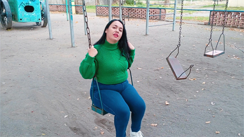 BBW Kelly Mom: Can You Help Me Swing, Baby? Push Me Harder From...