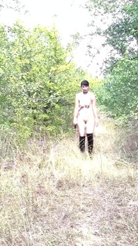 Slave Tih Is Punished to Walk Naked