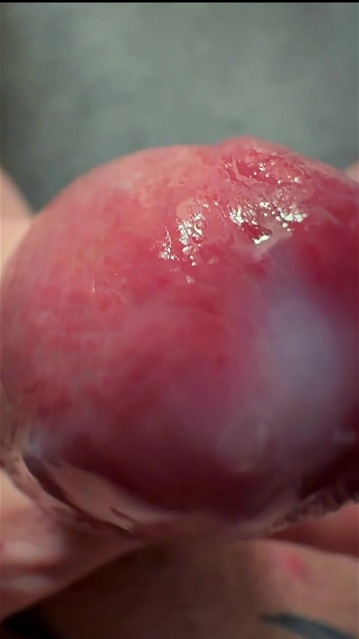 NakedFoxx: マクロ射精ショット。ウルトラクローズアップ射精