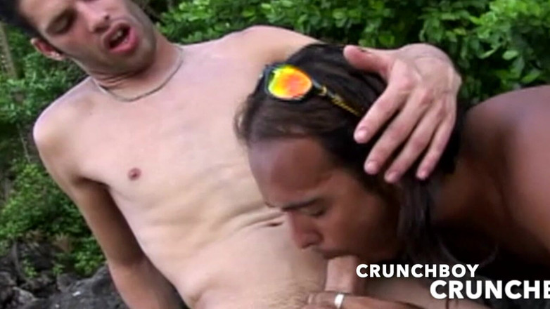 Bareback porn with straight boy: ブラジル出身のハンサムな男性たちがコンドームなしでセックス