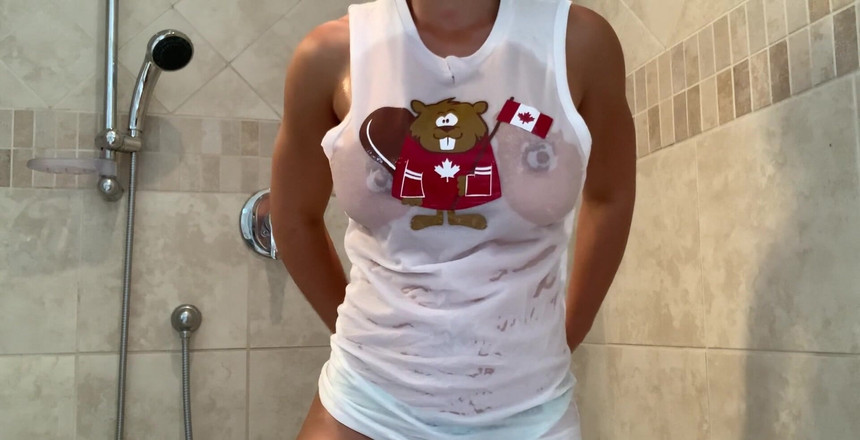 Miss Lexa: Белая футболка и масло и рвание это