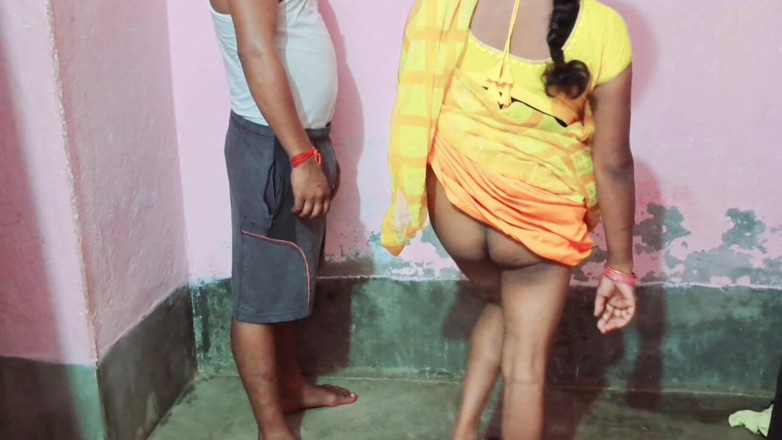 Trilokinath: Desi Wife Hardsex with Her Boyfriend in Hotel in Yellow...