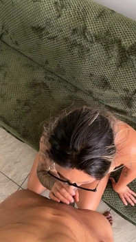 和哥伦比亚继母的浪漫性爱