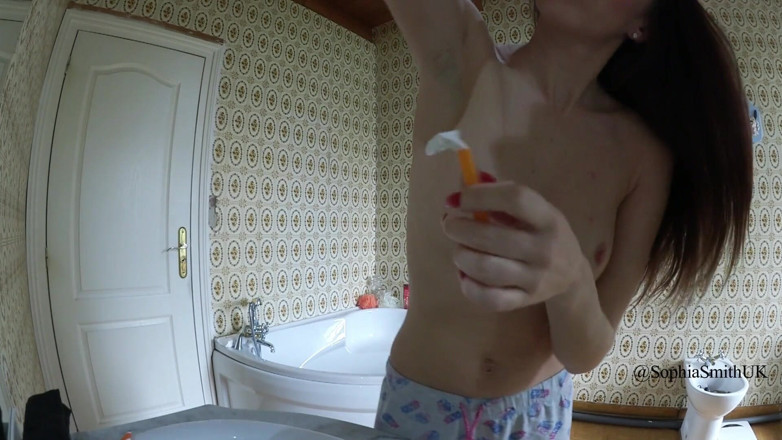 SophiaSmithUK: Bărbierit de axilă