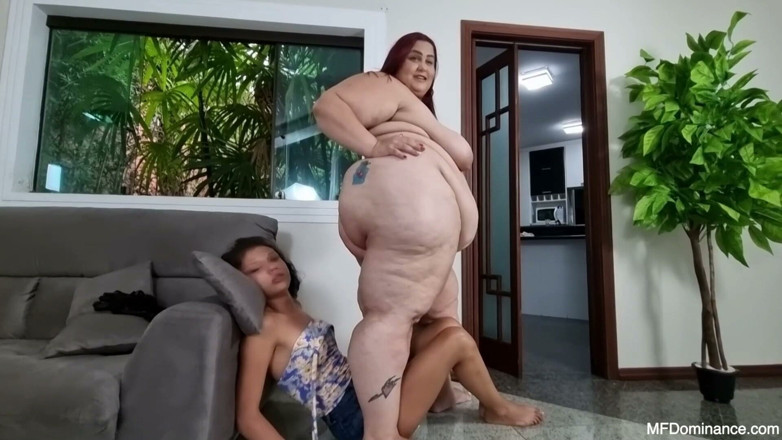 MF Dominance: Nataly Squashed Under Sammy's Sbbw Butt