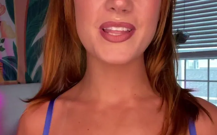 Siri Dahl: Trying on a bunch of lingerie, and a Kitana costume...