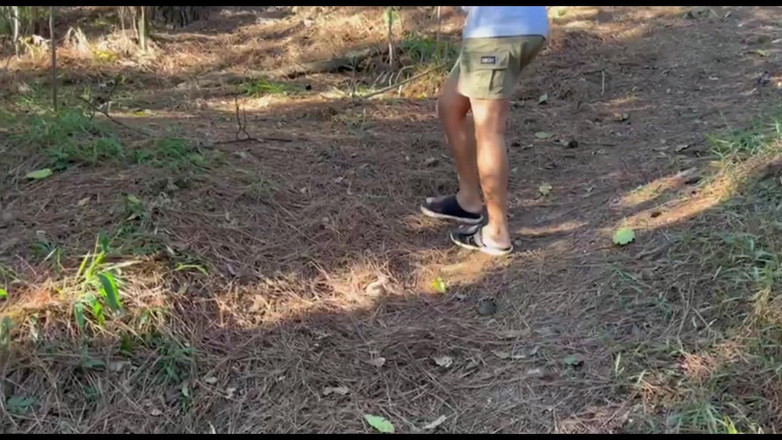 Lidi Ferrari: Я пішов у кущі з гарячим хлопцем, ця прогулянка в кущах була смачною.