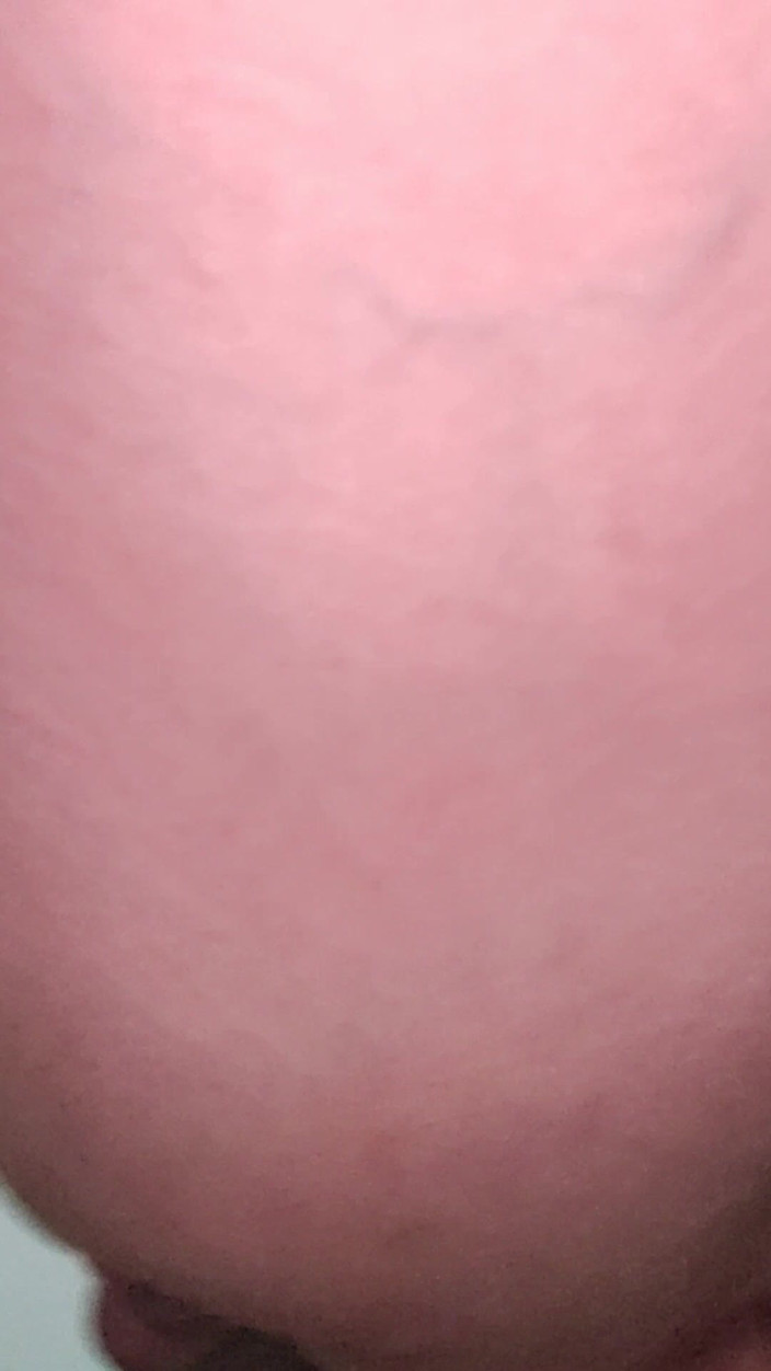 AngyAmazon: 几乎整只手都用粗暴的手指抽插我的阴户