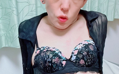 Serina SissyBitch: Banci jalang Serina 02