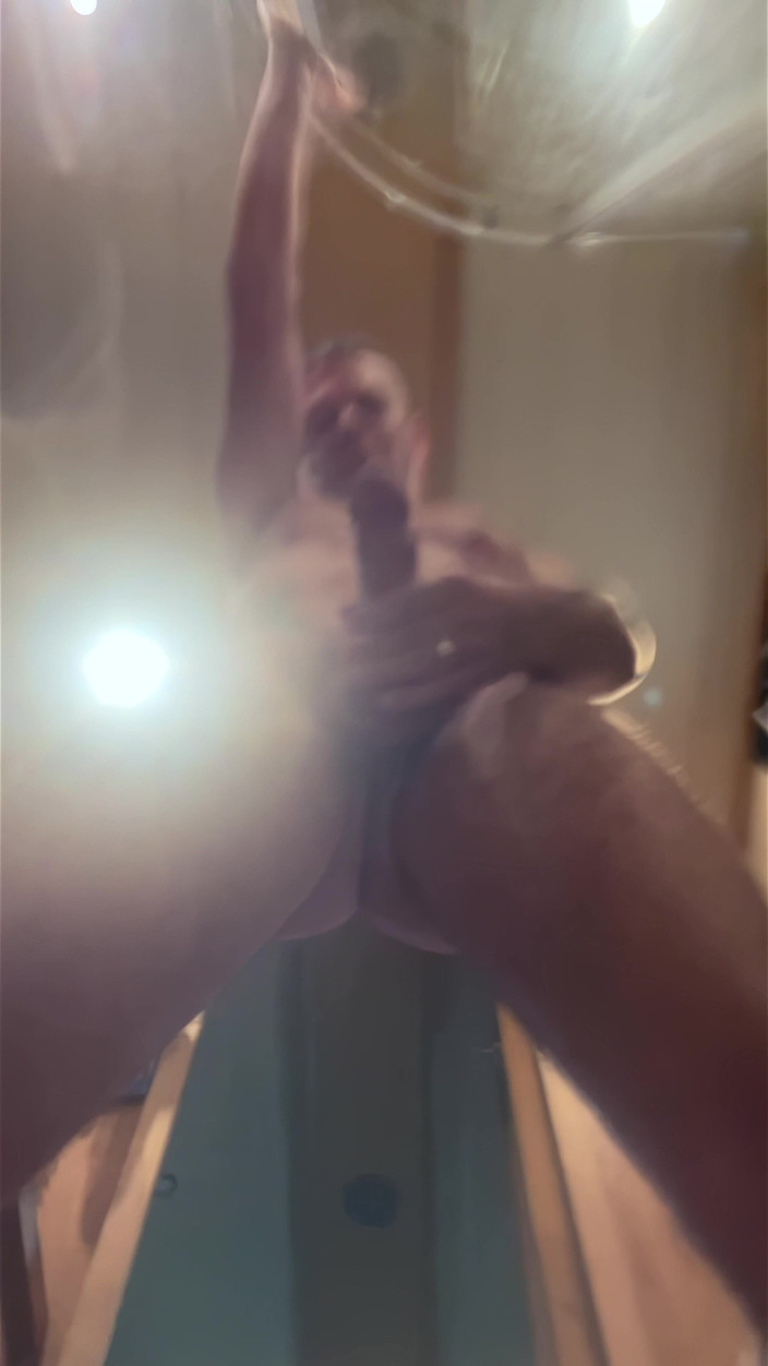 NakedFoxx: Pov straight pejantan segar dari kamar mandi yang menjuh ke...