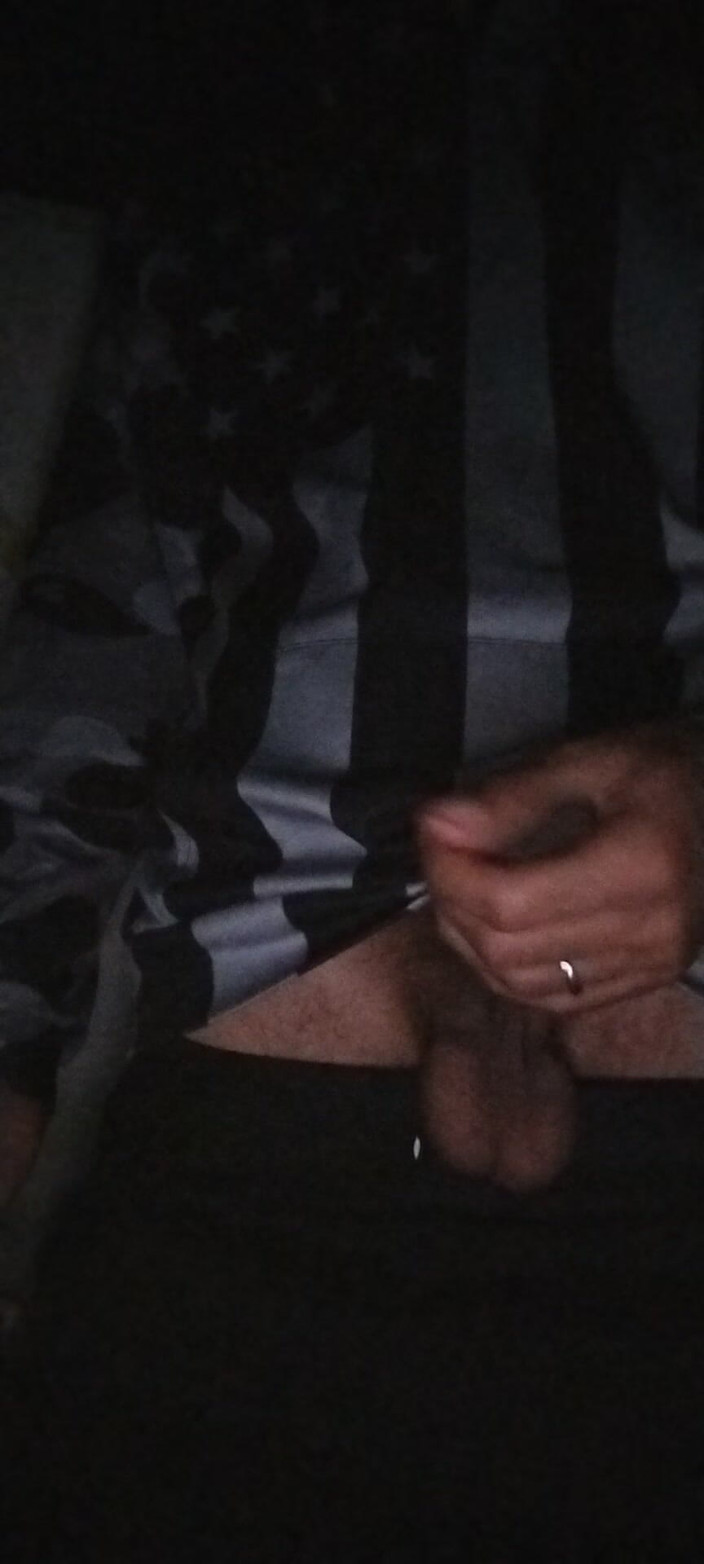 AlexAlejandro13: Ayo bareng-bareng yuk, yuk?