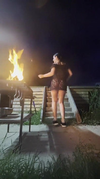 Scară tachinare lângă foc - Top sheer, tanga si Slow Dance