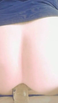ขี่ควยยางแล้วเสียบตูดกับตะขอ 2