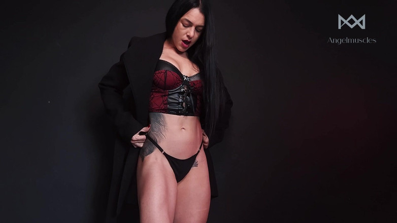 Angelmuscles: Dominatrix Control Veins, Heels e a Contagem Regressiva Final