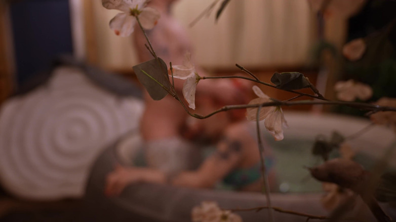 lilredvelvettt: ホットタブのホットネイバーズ