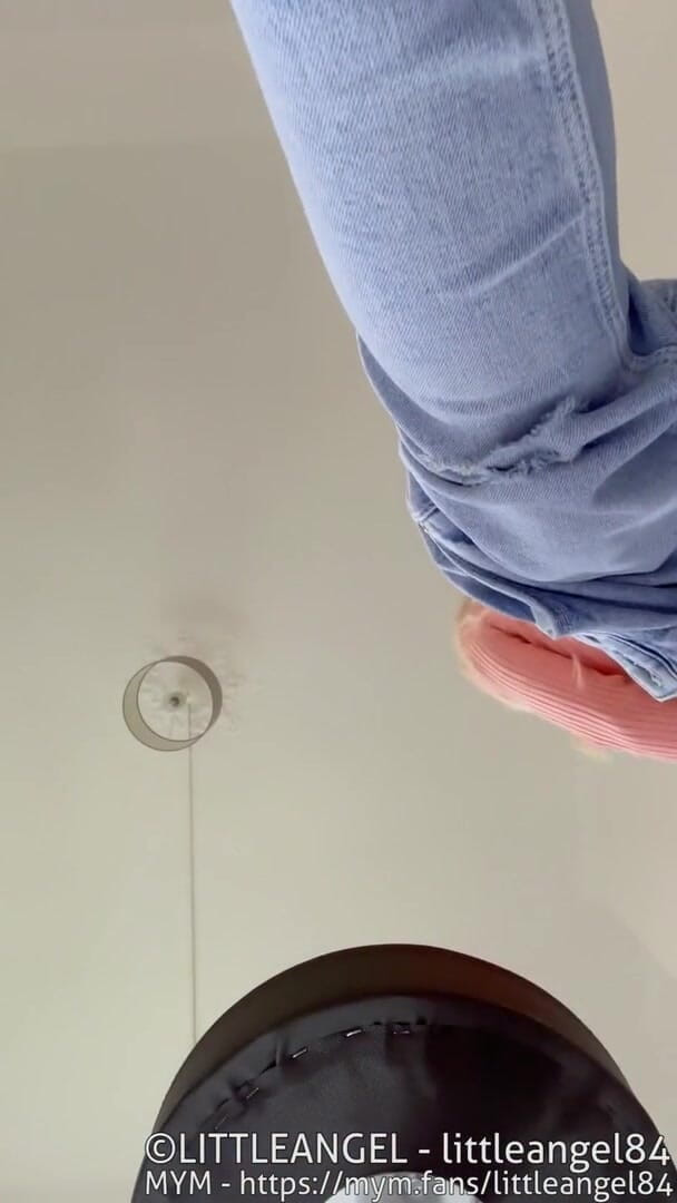 LittleAngel84: dresingroom aautdor