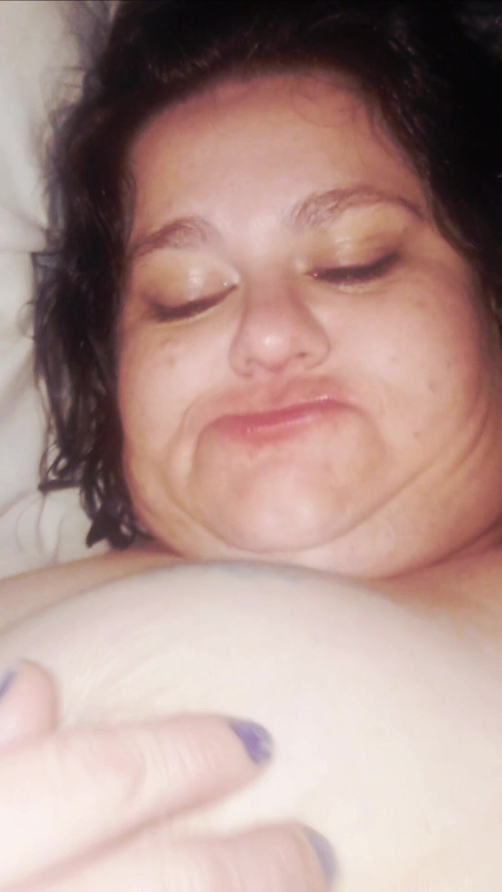 MAGLIGHTGIRL69: Finger Fuck Me!