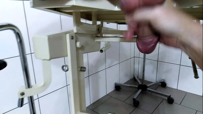 Master Drex: Milking in clinic