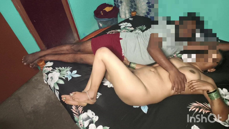 Divya95143: Suami ngentot sama gadis india tamil