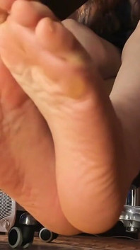 Feet JOI