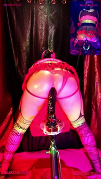 Twerking Dalam Rok Mini, Mengendarai Dildo Saya 3