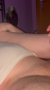 Selbstgedrehter handjob, großer abspritzen, fußfetisch
