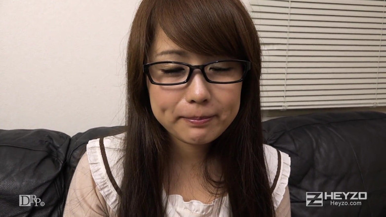 Heyzo: 아마추어 소녀를 만드시기! 안경을 쓰고 있는 하녀 소녀. 나카노 유