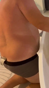 Lexi's bathtub playtime, multiple orgasms with the help of Luca
