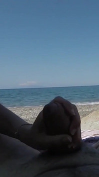 Exhibitionist Outdoor Amateur Girl Sucks Big Cock on Nudity Beach to Viewer with Cum