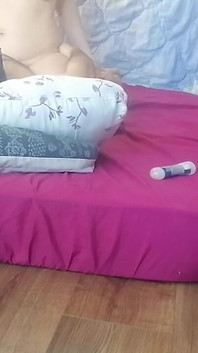 Pareja Amateur En Sexo Caliente En El Dormitorio. Pareja Amateur Divirtiéndose En La Cocina.