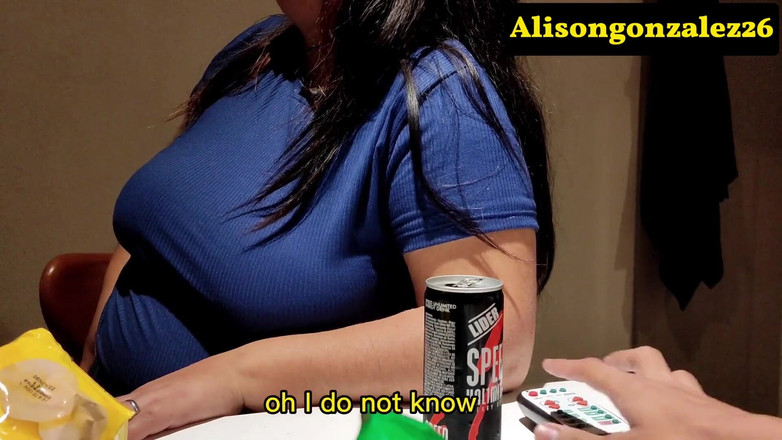 FANTASIAHARDCORESEX: Фотосесія з моєю зведеною сестрою, і вона дозволяє собі трахатися