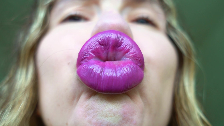 Rarible Diamond: Pucker Lips Custom