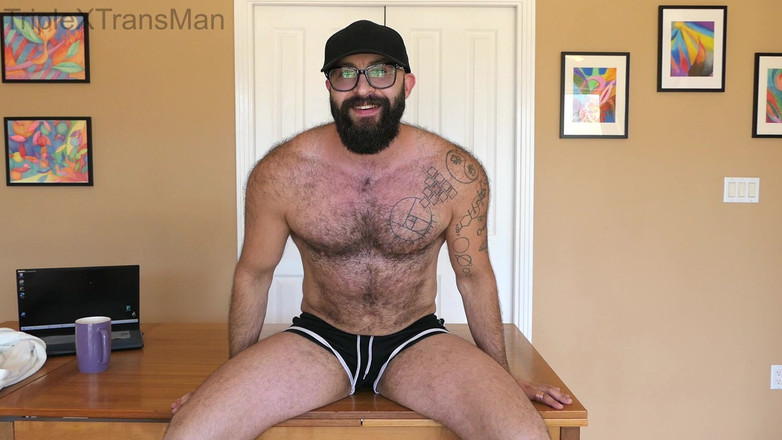 TripleXTransMan: Überzeugt, im büro zu betrügen!