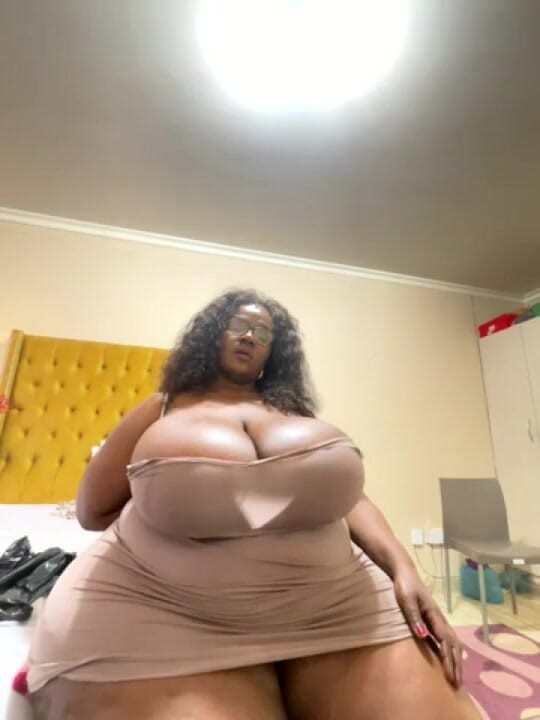 Legendary Booty Overdose: Busty MILF Tease &amp; Denial