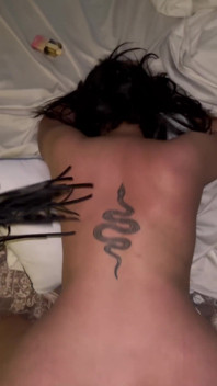 BDSM kule uderzają mocno z głośnym jękiem
