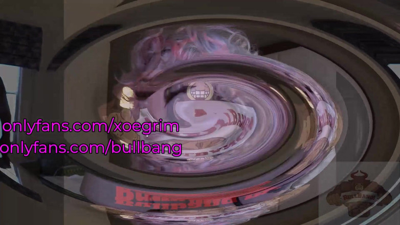 Bull Bang Gang Official: Strawberry Blonde's First Train Bang